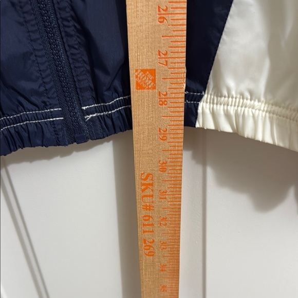 Vintage Reebok Men’s Navy and Burgundy Windbreaker Size L - Picture 3 of 6